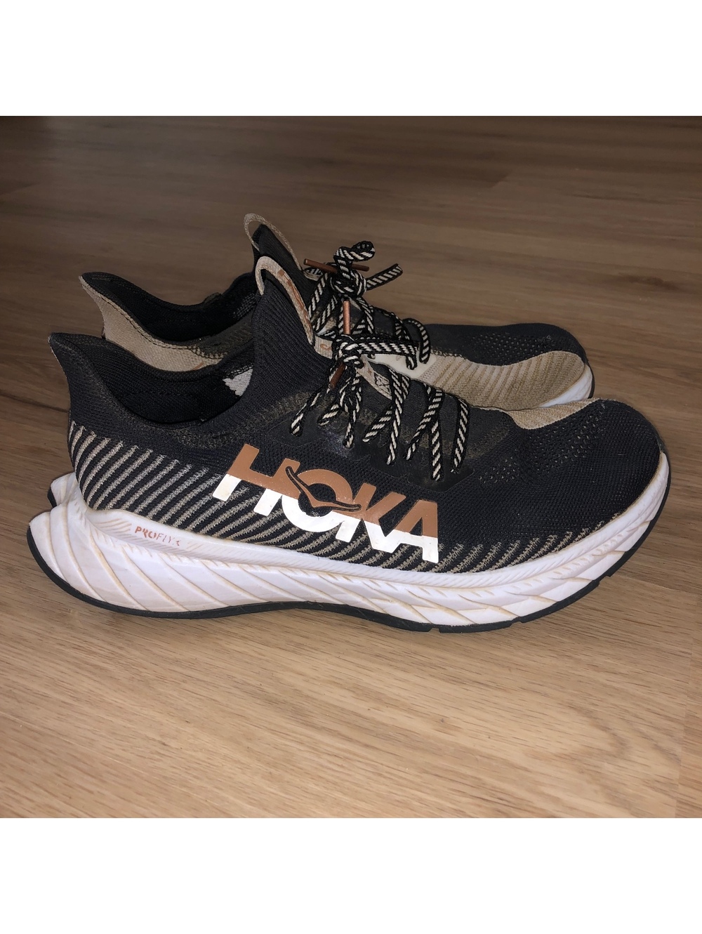 HOKA ONE CARBON X 3 BLACK WHITE BRONZE PEACH RUNNING SNEAKERS SHOES WOMENS SZ 9
